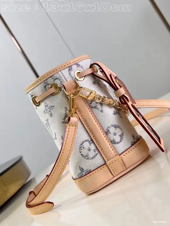 Cheap NOÉ-13*16*10cm VUITTON NANO LOUIS 0505